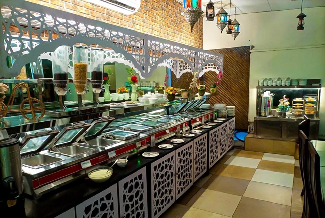 Rose Palace Hotel Lahor Dış mekan fotoğraf