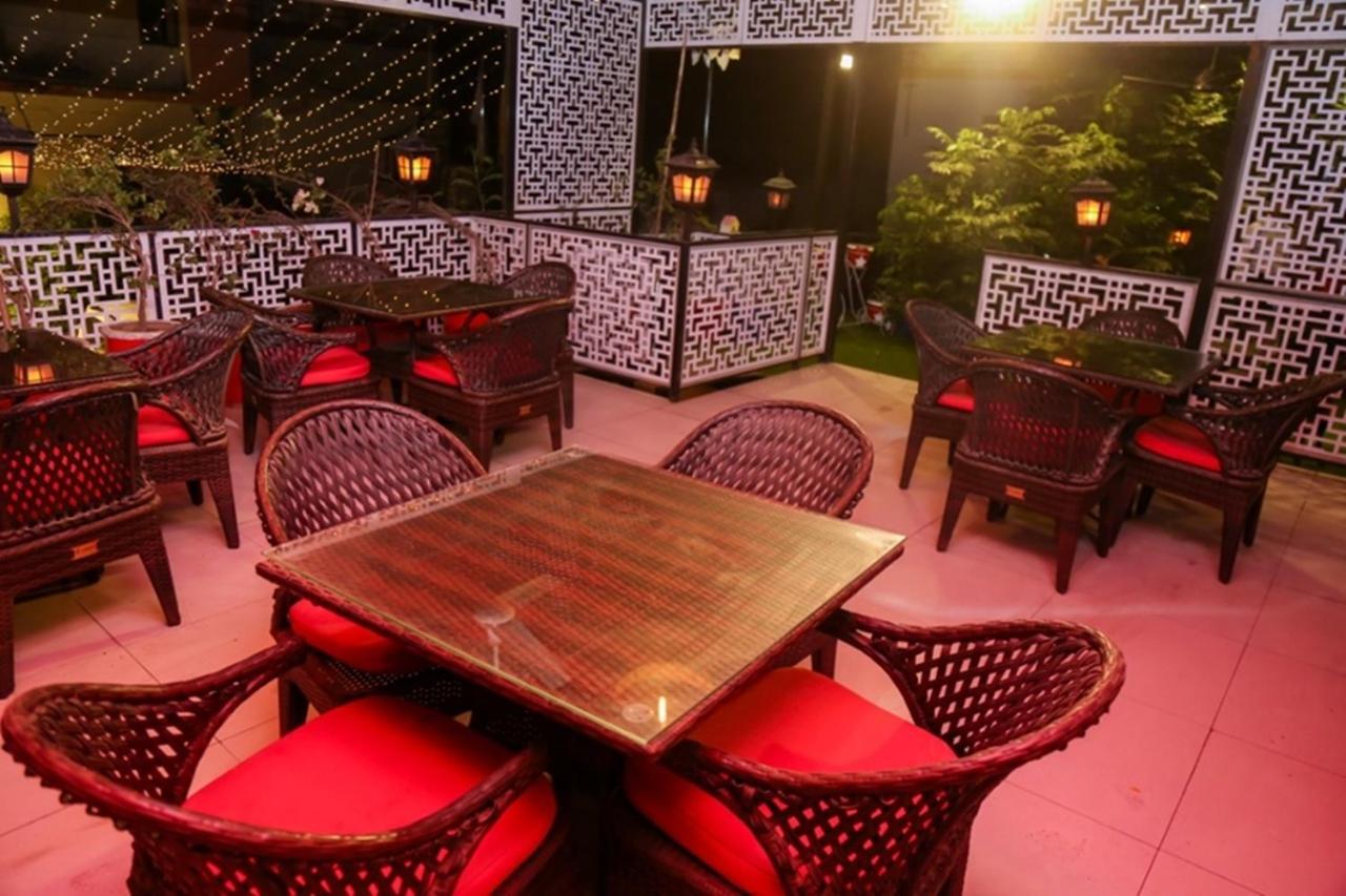 Rose Palace Hotel Lahor Dış mekan fotoğraf