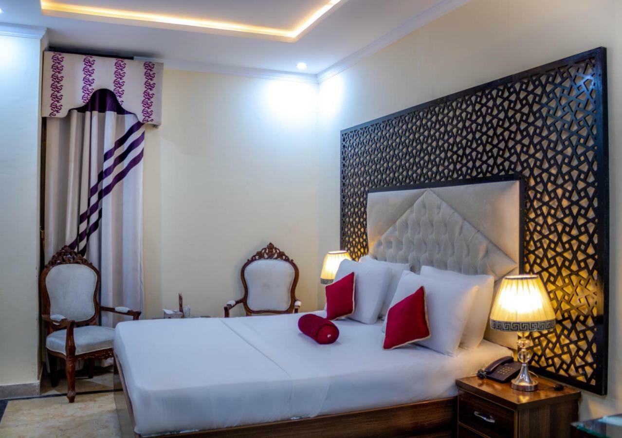 Rose Palace Hotel Lahor Dış mekan fotoğraf