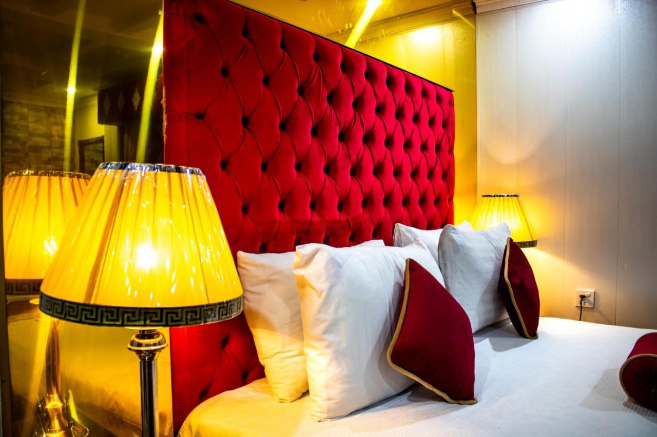 Rose Palace Hotel Lahor Dış mekan fotoğraf