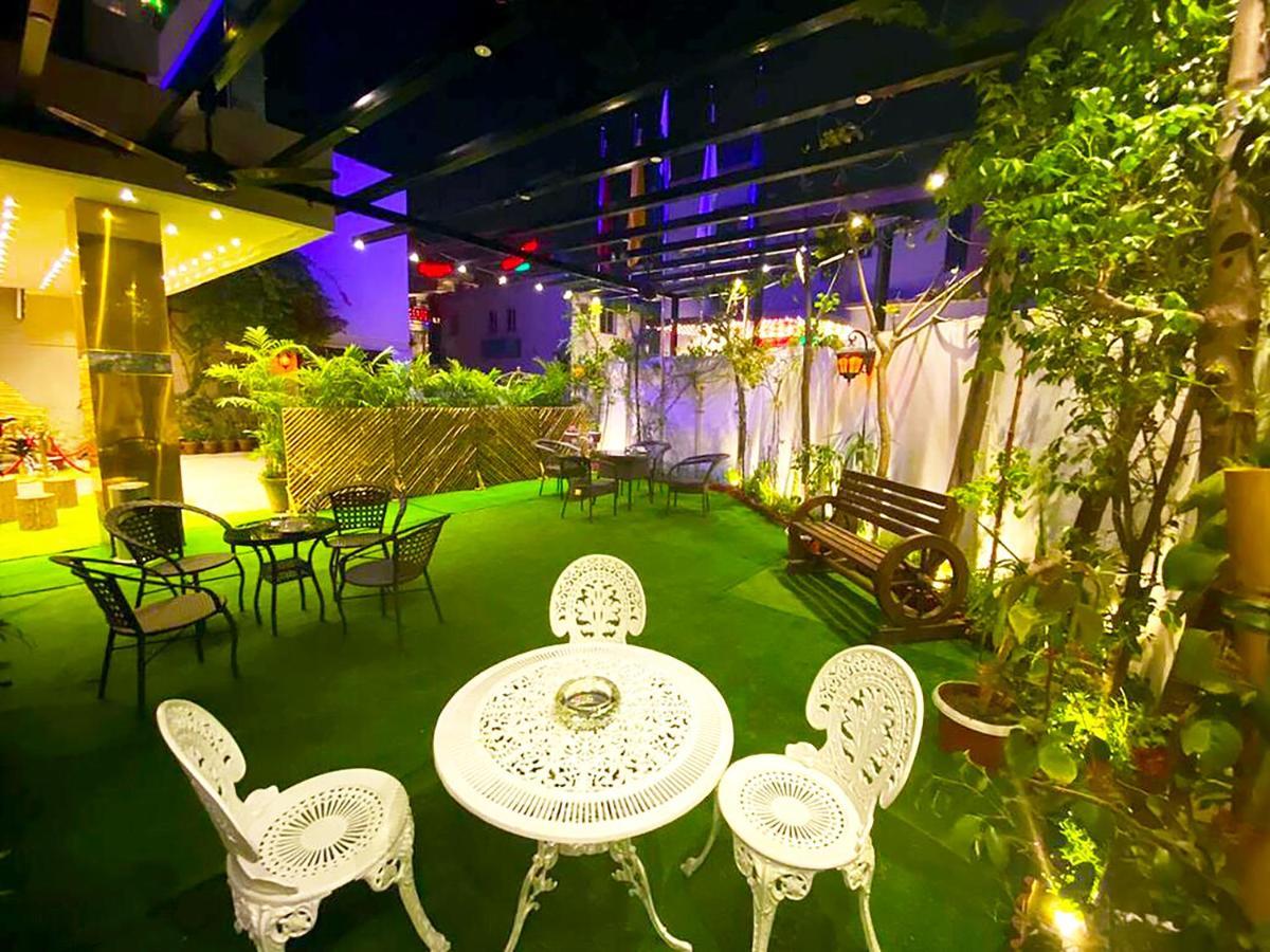 Rose Palace Hotel Lahor Dış mekan fotoğraf